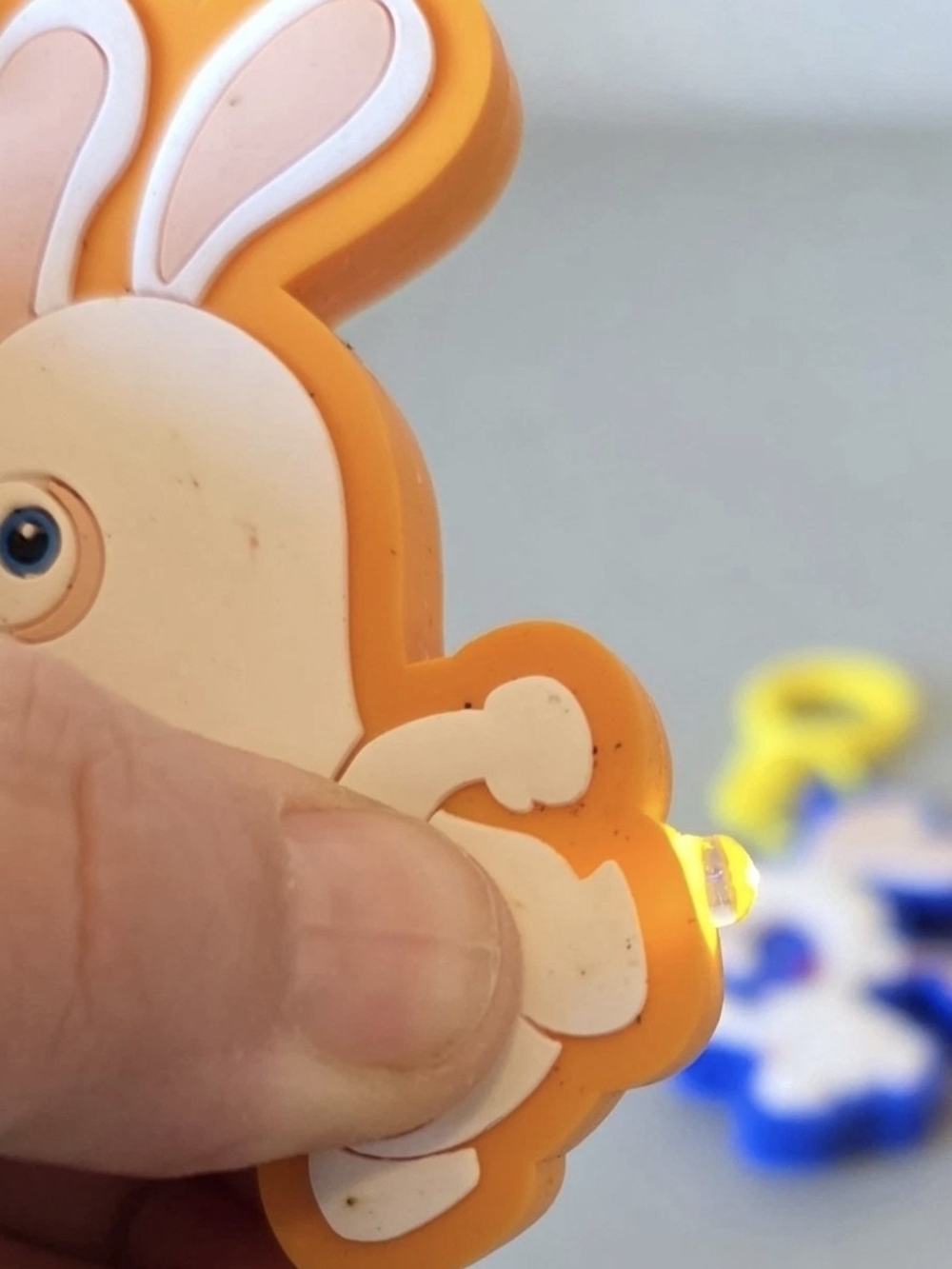 Lot Of 3 Raving Rabbids Light-Up Keychains *WORKS* - Picture 8 of 8